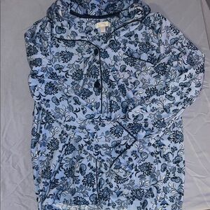 Floral Blue secret treasures pajama top NWT size small